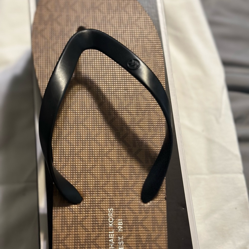 Michael Kors Men’s Flip Flops